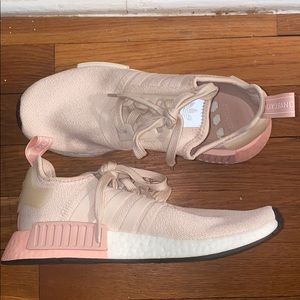 adidas women’s nmd r1